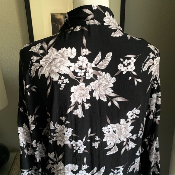 Spiritual Gangster Maya Floral Print Kimono - Picture 7 of 8